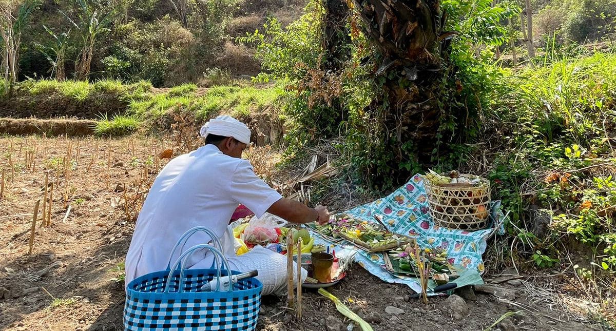 Sacred Hindu house blessing ceremony on the land of Vesica Villas Celuke.