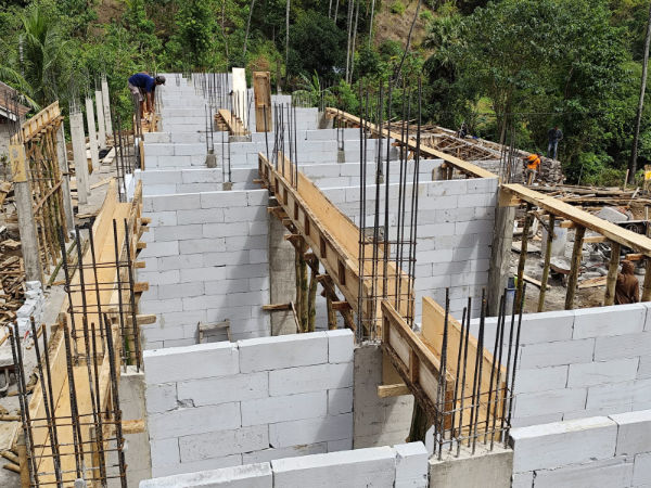 Construction of villas walls and brick work