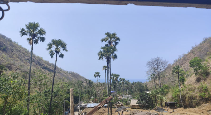 View of Bali Sea from 2nd floor Villa on Vesica villas Celuke in Amed.